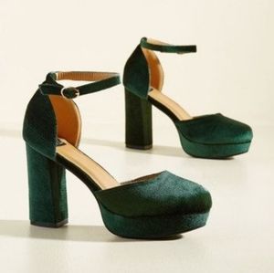 ISO Modcloth N.y.l.a Velvet Green Heels w. Closed Toe